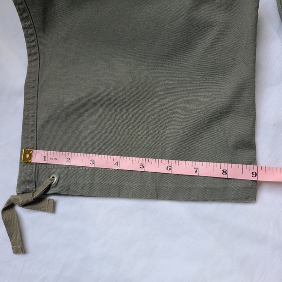 Gloria Vanderbilt Anya Capri Cargo Pants. Sage Green Size 8 - Picture 10 of 14